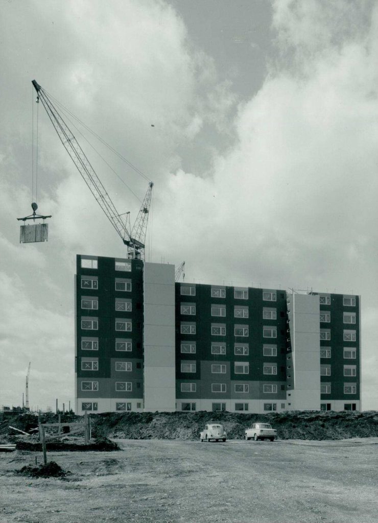 [Abb. 136] „Fertigteilwerk Coignet, 1964“ von Kellner, Erwin (1964) | Quelle: Deutsche Digitale Bibliothek | Lizenz: CC BY-NC-SA 4.0