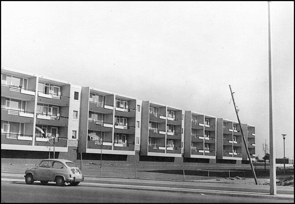 [Abb. 147] „Auf der Horst, Auf der Horst Nr. 37 - 37 E“ von Guthmann, Rudolf (1966) | Quelle: Deutsche Digitale Bibliothek | Lizenz: CC BY-SA 3.0 DE