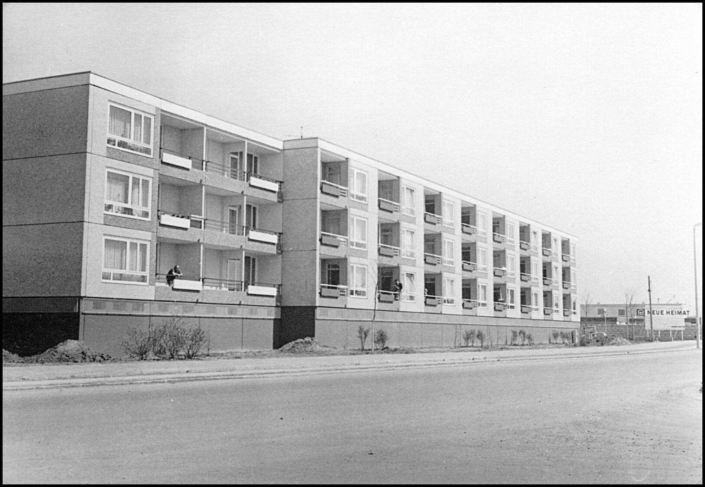 [Abb. 159] „Auf der Horst, Sperberhorst“ von Guthmann, Rudolf (1966) | Quelle: Deutsche Digitale Bibliothek | Lizenz: CC BY-SA 3.0 DE